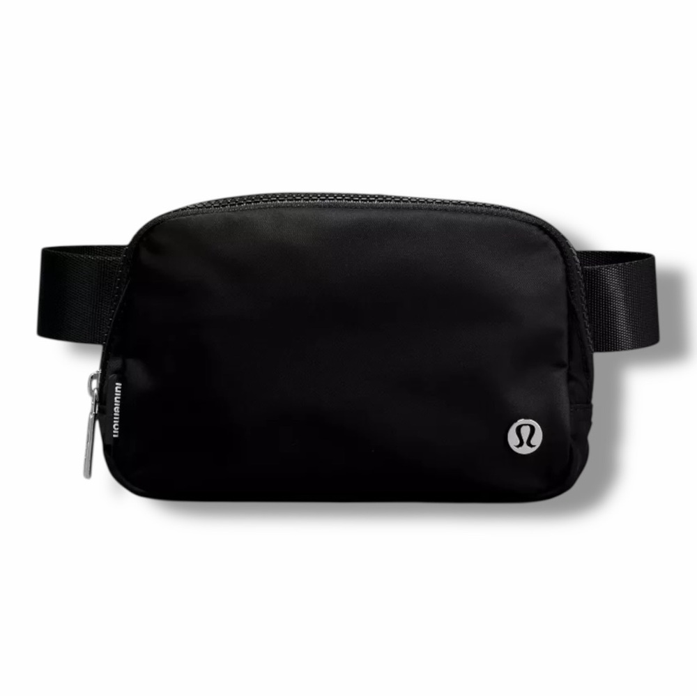 Lululemon Everywhere 1L Crossbody Belt Bag - Black/Silver - NWT